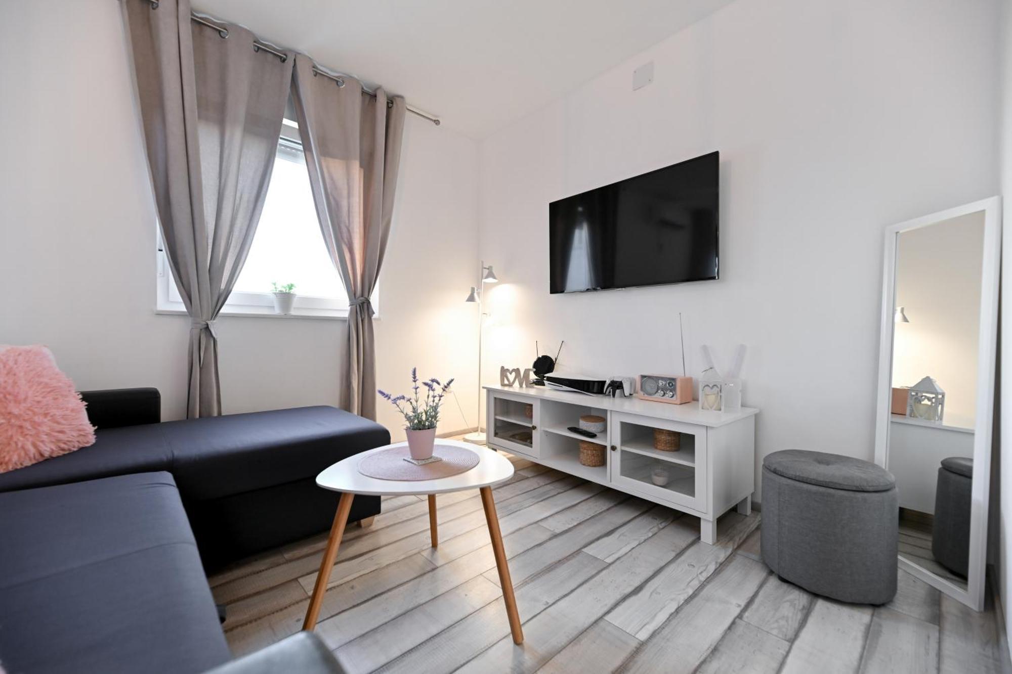 Holiday Home Aprilis With Pool, Jacuzzi And Sauna Galovac  Екстер'єр фото